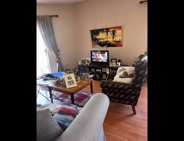 3 BEDROOM PROPERTY TO RENT IN CORLETT GARDENS